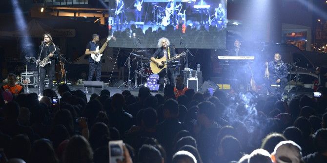 Yeni Türkü Sempozyum Ateşi İle Buluştu