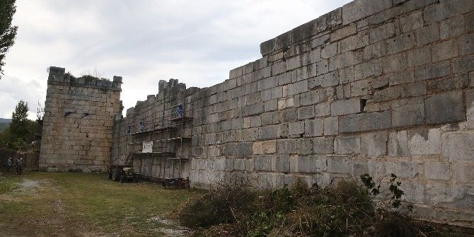 İznik Surları Gün Yüzüne Çıkıyor