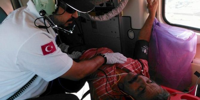 Hızarla Ayağını Kesti, Ambulans Helikopterle Hastaneye Kaldırıldı