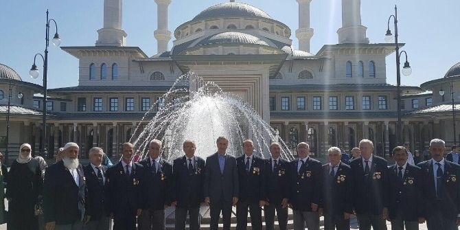Başkan Yanılmaz Gazilere Eşlik Etti