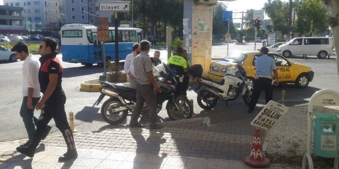 Polis Ekipleriyle Otomobil Sürücüsü Arasında Tartışma Çıktı