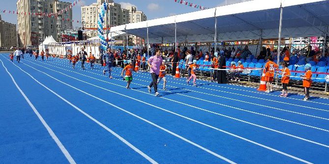Binlerce Minik Çocuk Maratonu’nda Ter Döktü