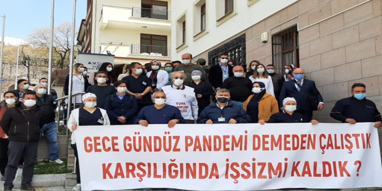 Sağlıkçılar Whatsapp Mesajıyla İşten Çıkarıldı !
