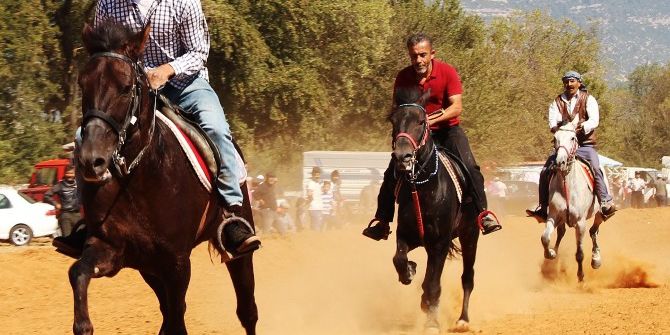 Rahvan Atlar Yarıştı