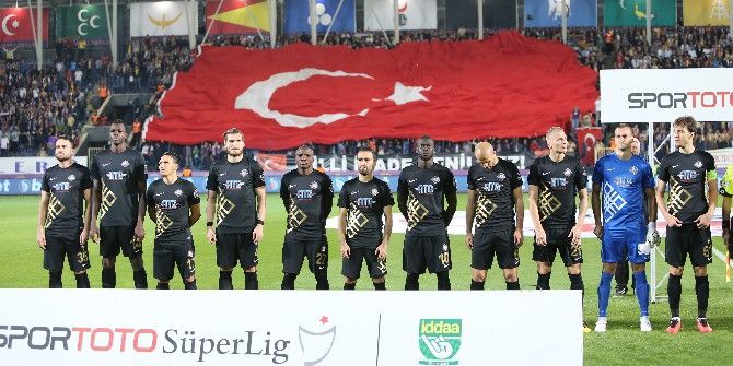 Spor Toto Süper Lig Osmanlıspor sahasında Fenerbahçe'yi ağırlıyor.