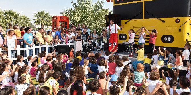 Forumbüs, Eğlenceye Kapılarını Açtı