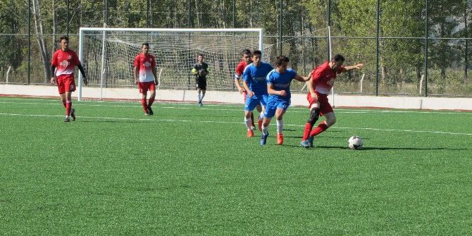 Hisarcık Belediyespor, Emet Borspor Maçında Gol Düellosu; 3-3