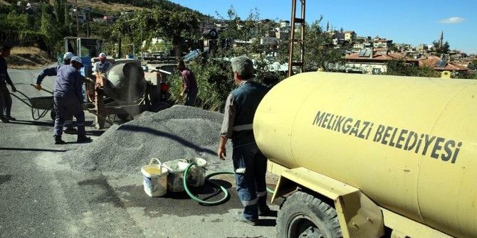 Kıranardı’nda Sulama Kanalları Yapılıyor