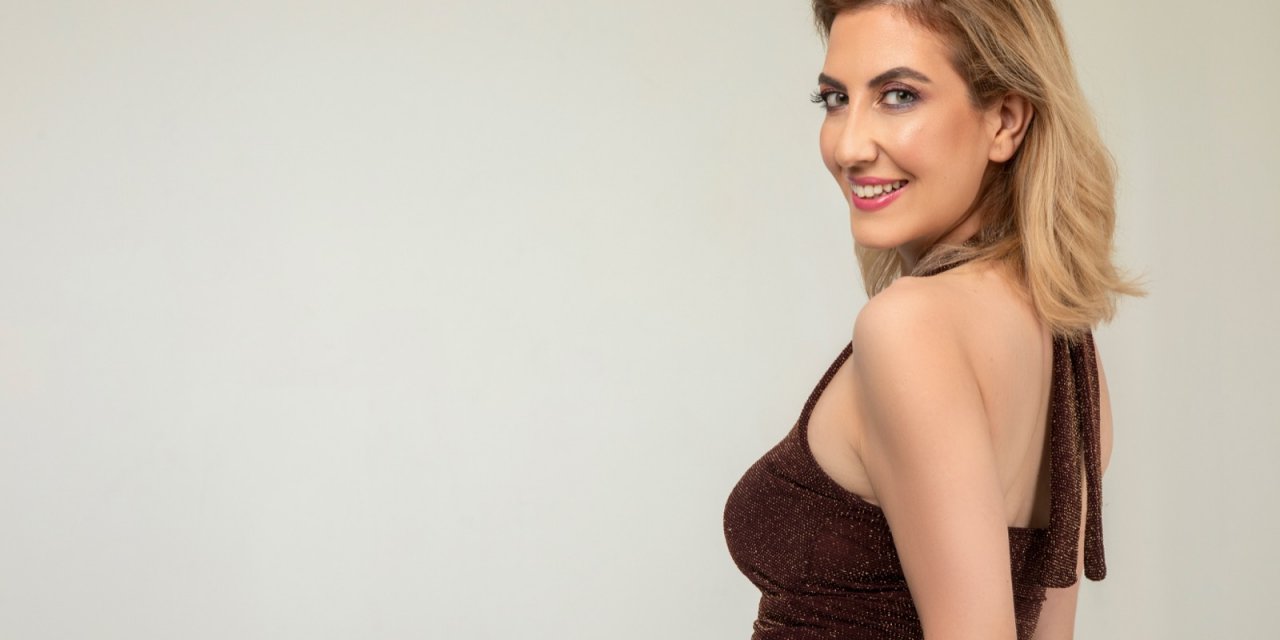 Zahide Yeni Single Çalışmasını Müzikseverlerin Beğenisine Sundu