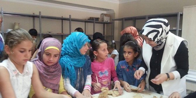 Ak Parti’li Kadınlardan Dünya Çocuk Günü Etkinliği