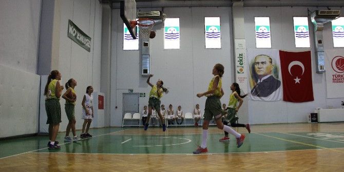 Foça Da Basketbol Altyapı Hamlesi