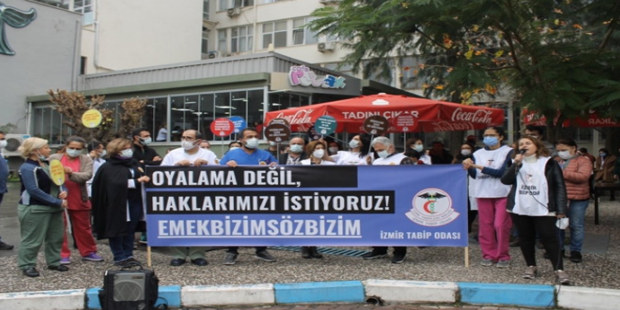 Hekimlerden Alkışlı Protesto: Vazgeçmiyoruz!