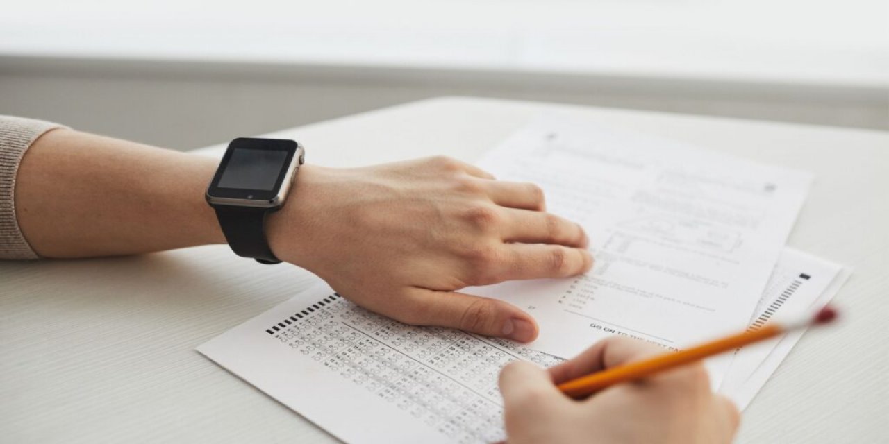 Yurt Dışı Öğrenci Kabulü İle İlgili Karar Değişikliğini Açıkladı