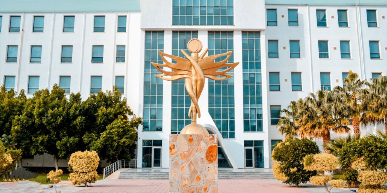 Dünyadaki Tıp Öğrencileri Yakın Doğu Üniversitesi’nde