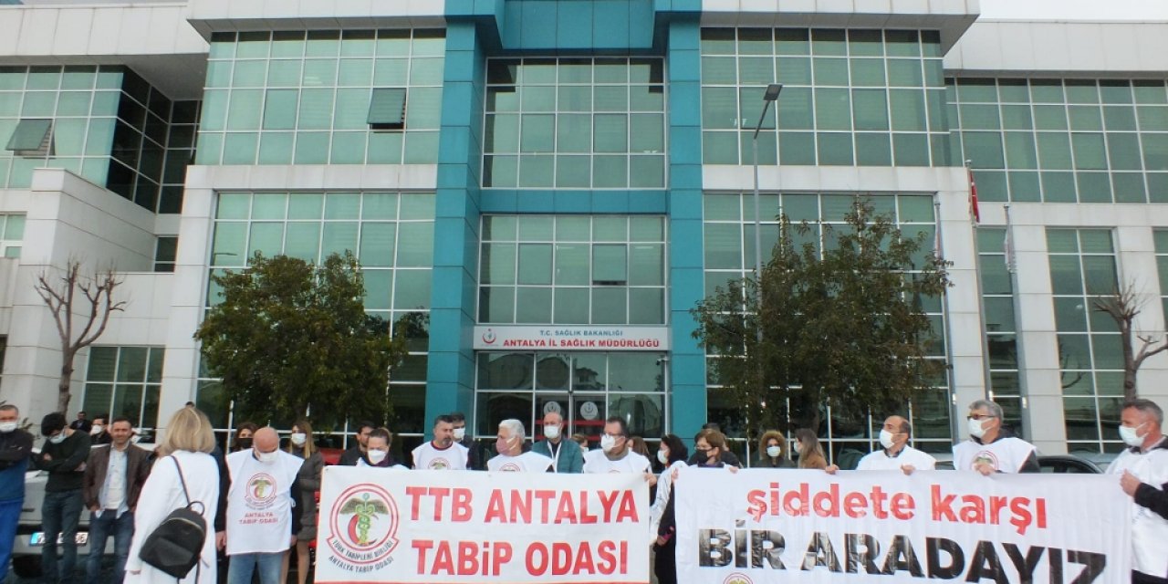 Hekimlerin Yanıtı : “iki Gün İş Bırakıyoruz”