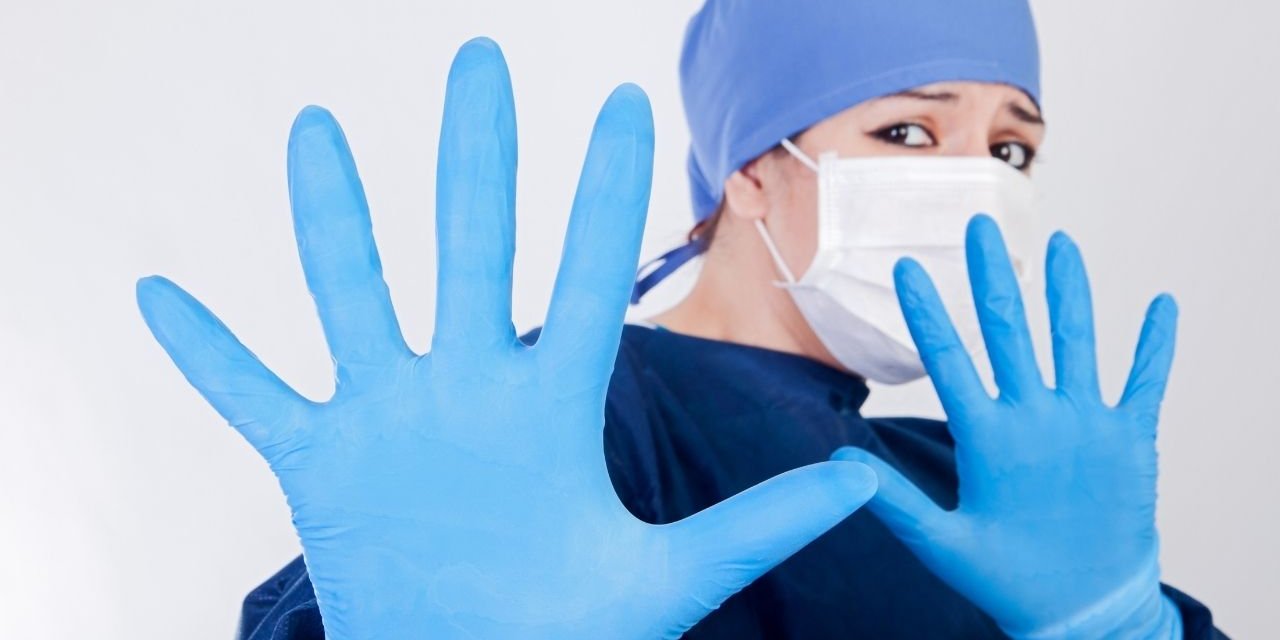 İzmir’de Asistan Hekime Bıçaklı Saldırı