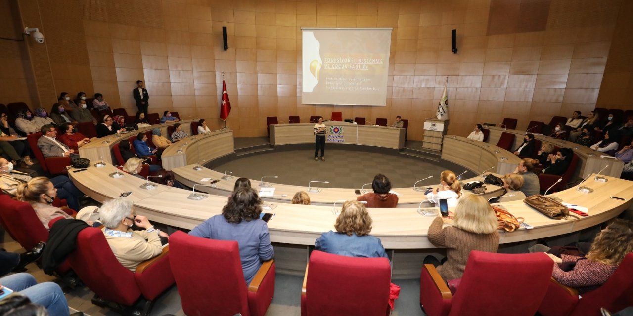 Prof. Dr. Harzadın: “Yediklerimiz, Gelecek Nesilleri Etkiliyor”