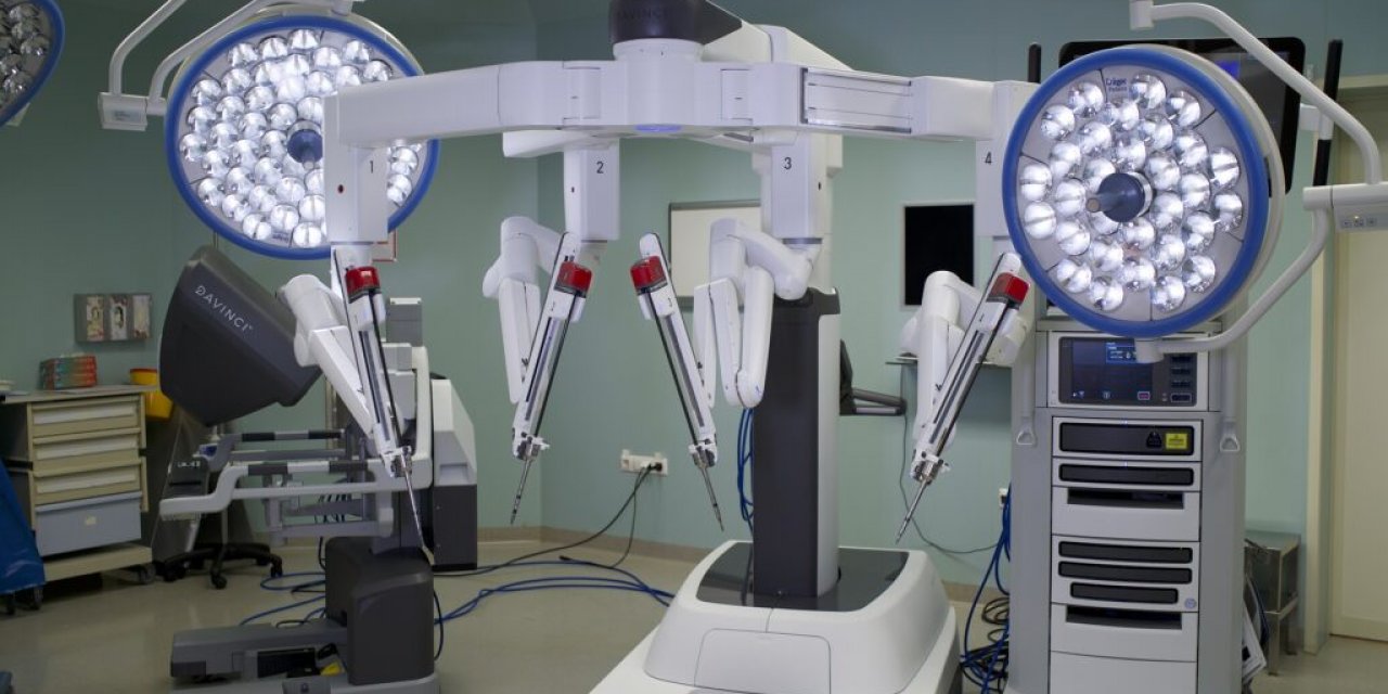 Da Vinci Cerrahi Robotu Anadolu Sağlık Merkezi’nde