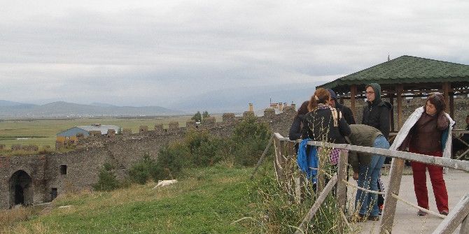 Tarihi Ardahan Kalesine Turist Akını