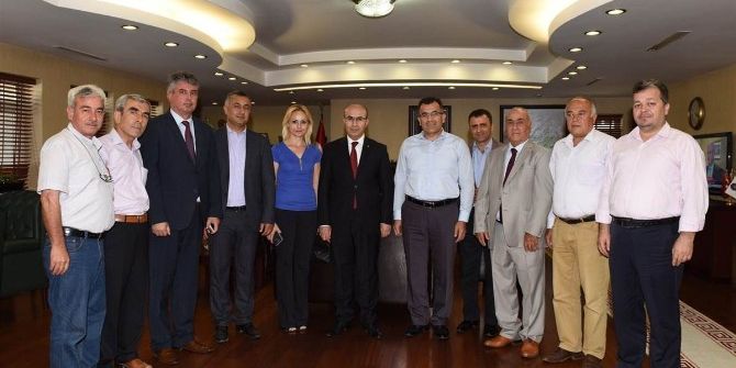 Ak Parti Çukurova İlçe Teşkilatı’ndan Vali Demirtaş’a Ziyaret