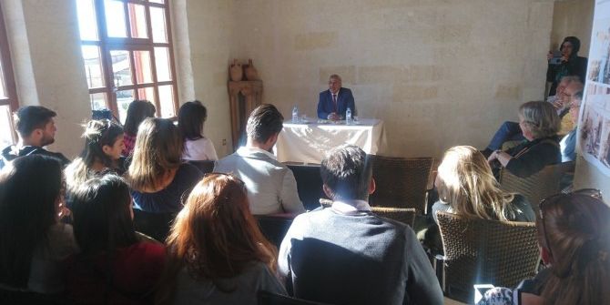 Başkan Karaaslan, Mimarlık Fakültesi Öğrencilerine Uçhisar’ı Ve Projelerini Anlattı