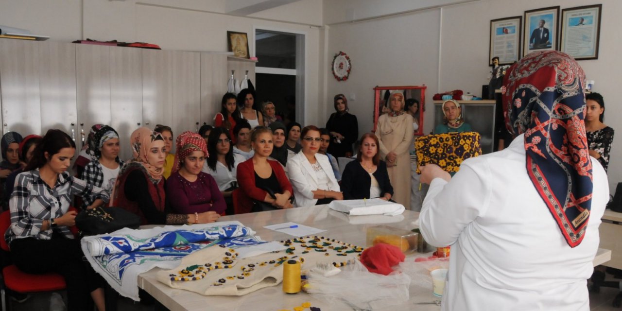 Halk Eğitimi Merkezleri, 73 Farklı Alanda Kurslarla Vatandaşlarımızı Bekliyor