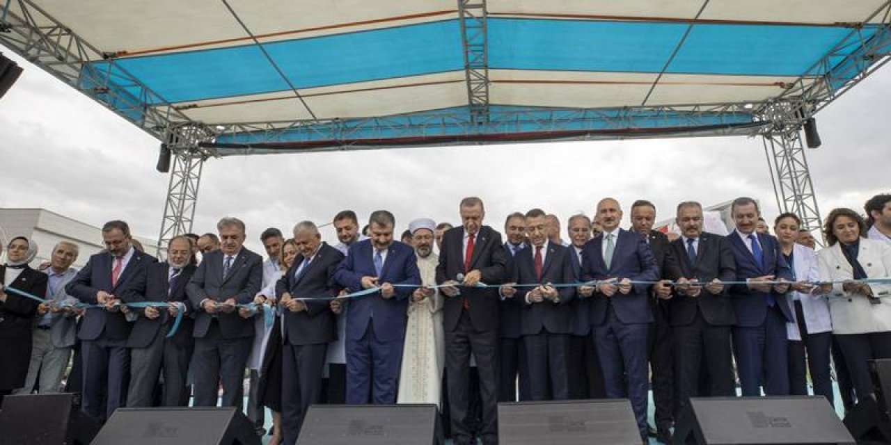 -Etlik Şehir Hastanesi’nin Törenle Açıldı
