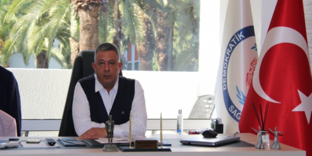 Demokratik Sağlık-sen’den Yetkili Sendikalara Eleştiri Yağmuru !