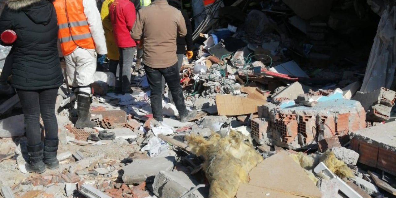 Türkiye Psikiyatri Derneği, Depremremzedelere Destek İçin ‘gönüllü Ağı’ Oluşturmaya Başladı