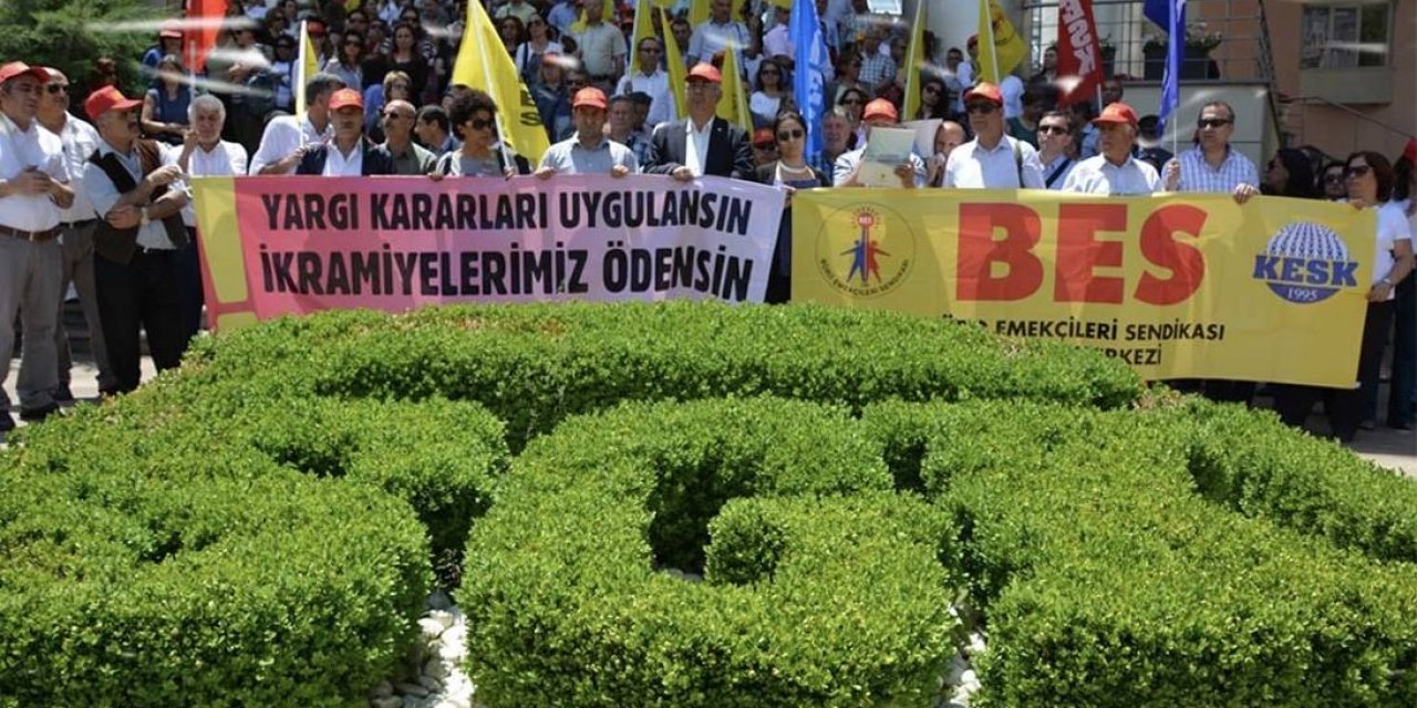 Sgk Emekçileri Mesaiye Zam Değil, Ellerinden Alınan Hakları İstiyor!