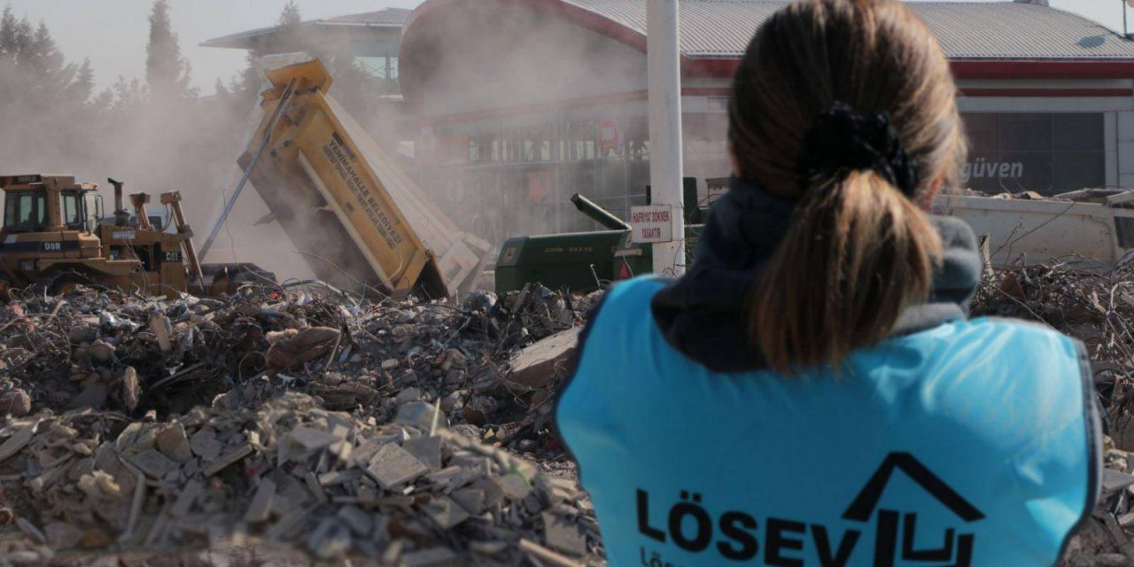 Lösev, Lösemisiz Ve Kansersiz Bir Dünya İçin Uyarıyor!