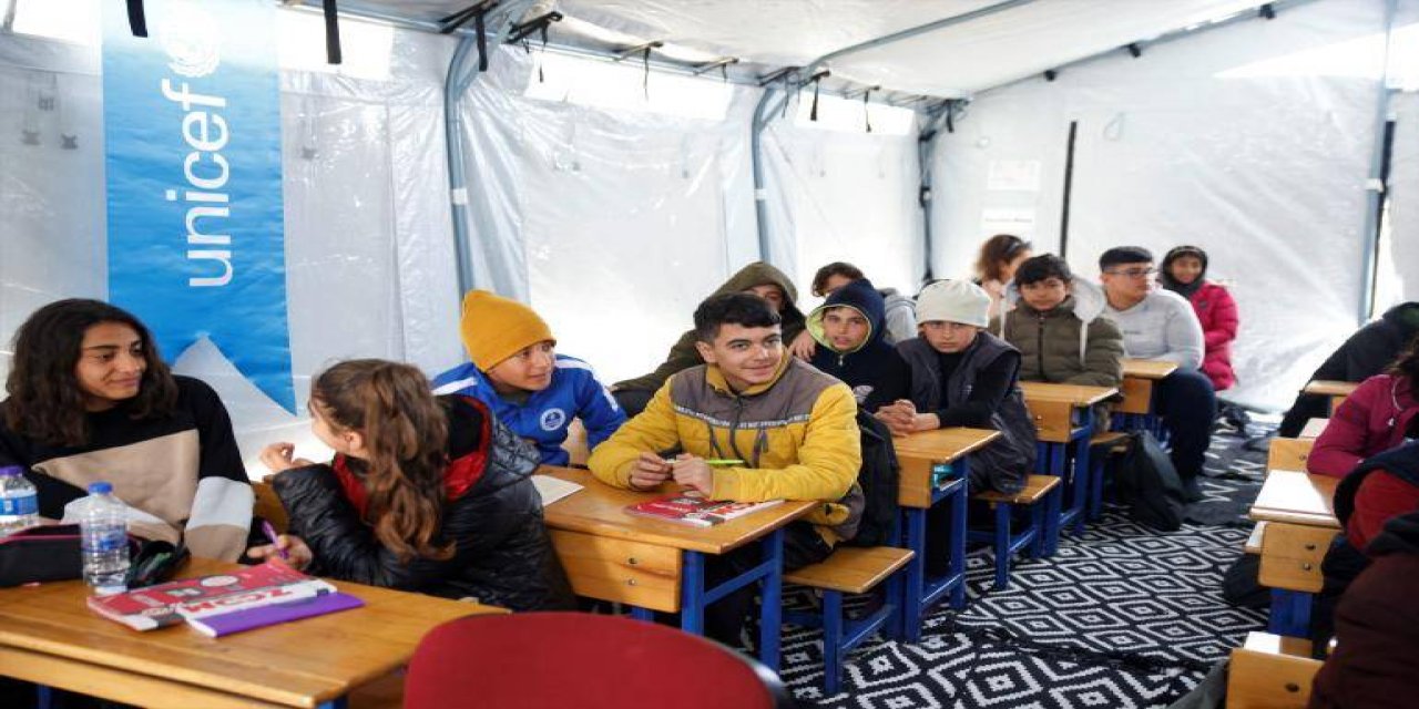 Unıcef: Türkiye’de 2,5 Milyon Çocuk İnsani Yardıma Muhtaç!