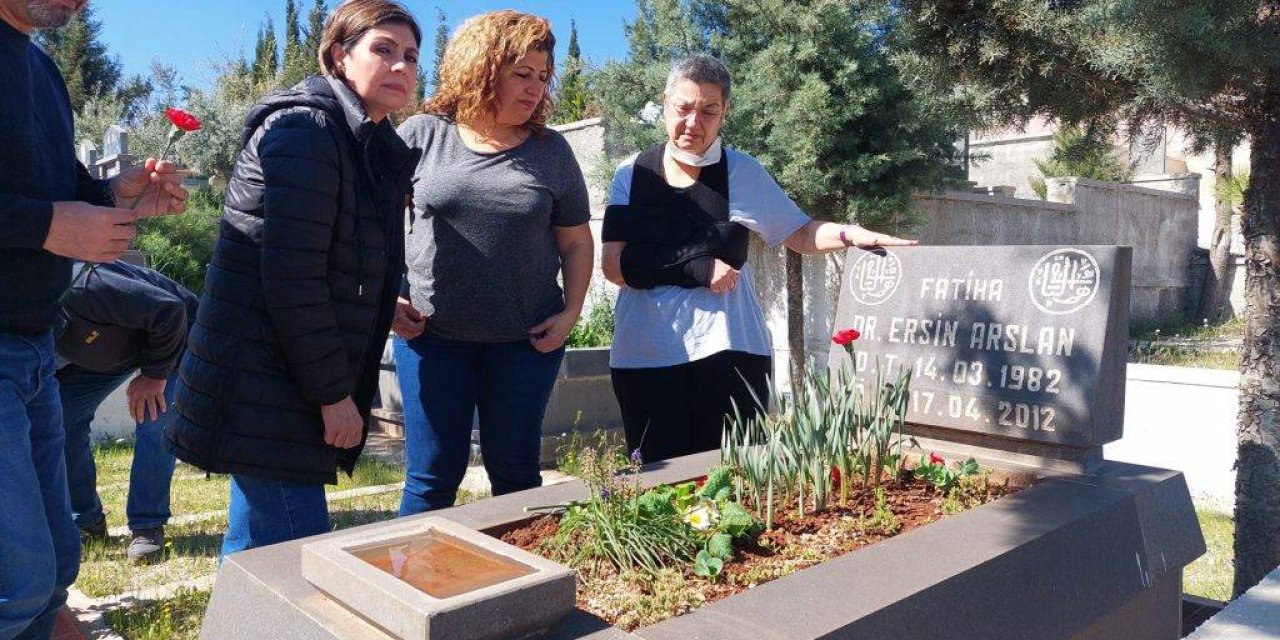 11 Yıl Önce Öldürülen Dr. Ersin Arslan Anıldı, Sağlıkta Şiddet Protesto Edildi