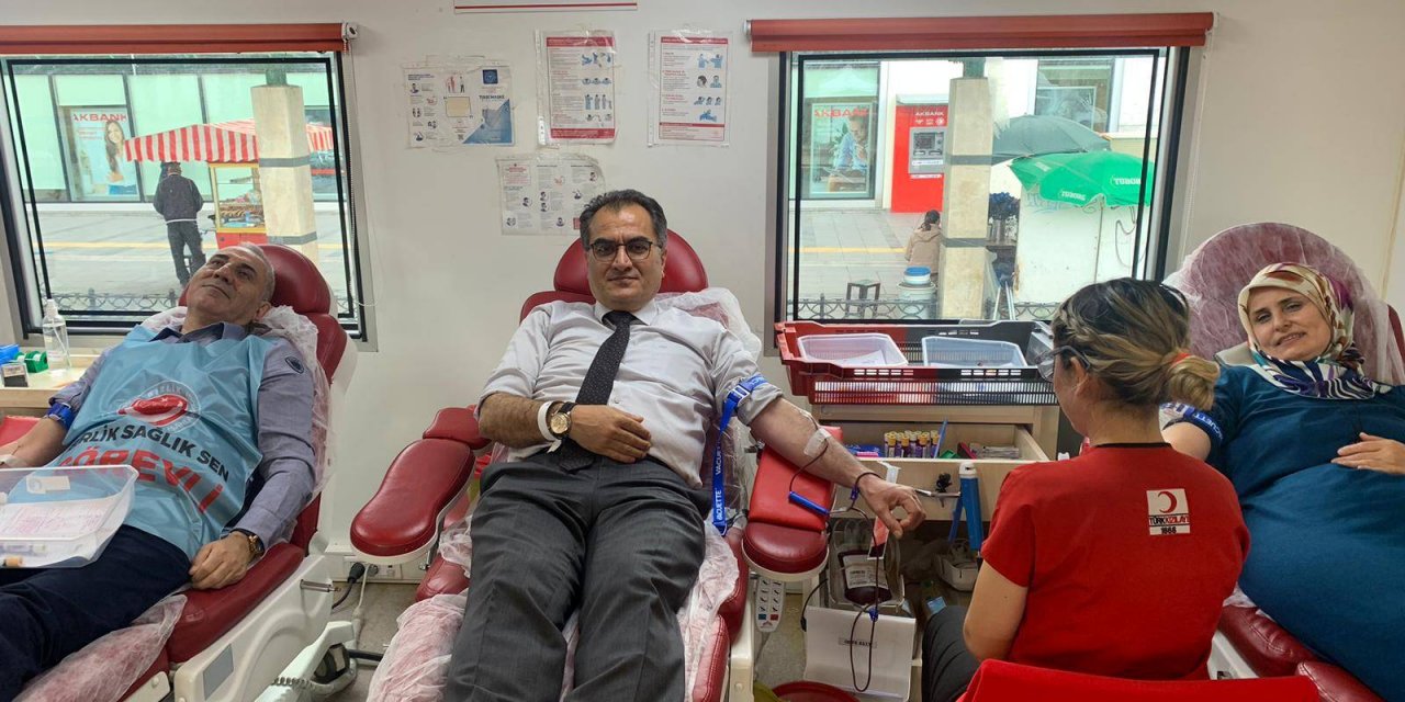 Birlik Sağlık-sen’den Kızılay Başkanı Kınık’a İstifa Çağrısı!