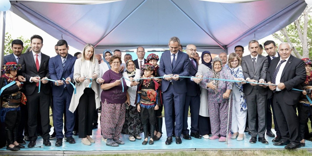 Köy Okulu Değil, “köy Yaşam Merkezi” Projesinde Sayı 3 Bin 500’e Ulaştı