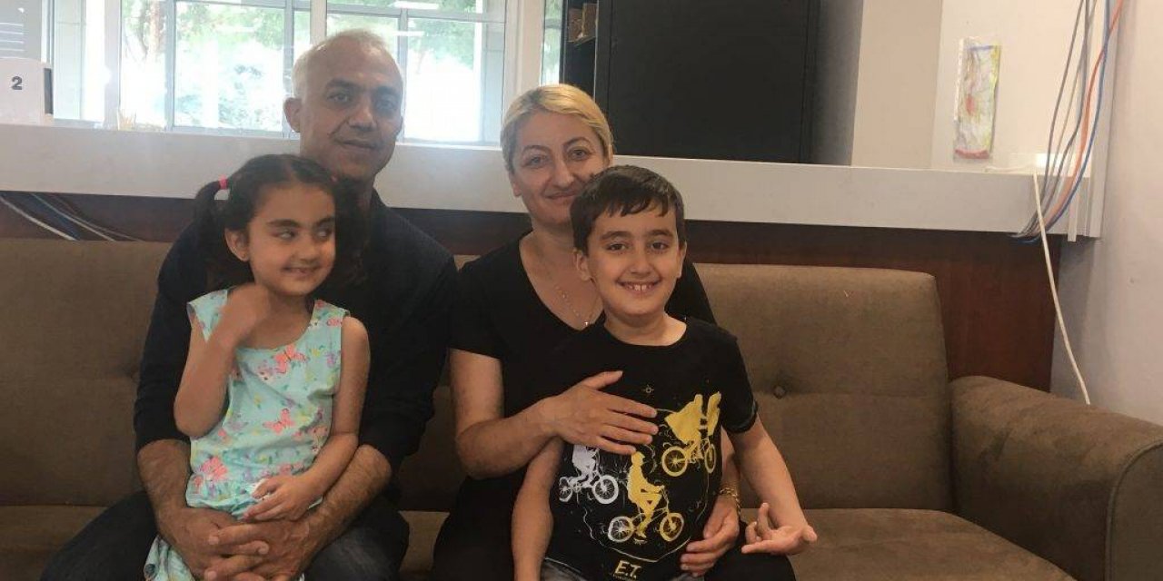 9 Yaşındaki Depremzede Otizmli Berk, 4 Aydır Tek Göz Odada Yaşıyor!