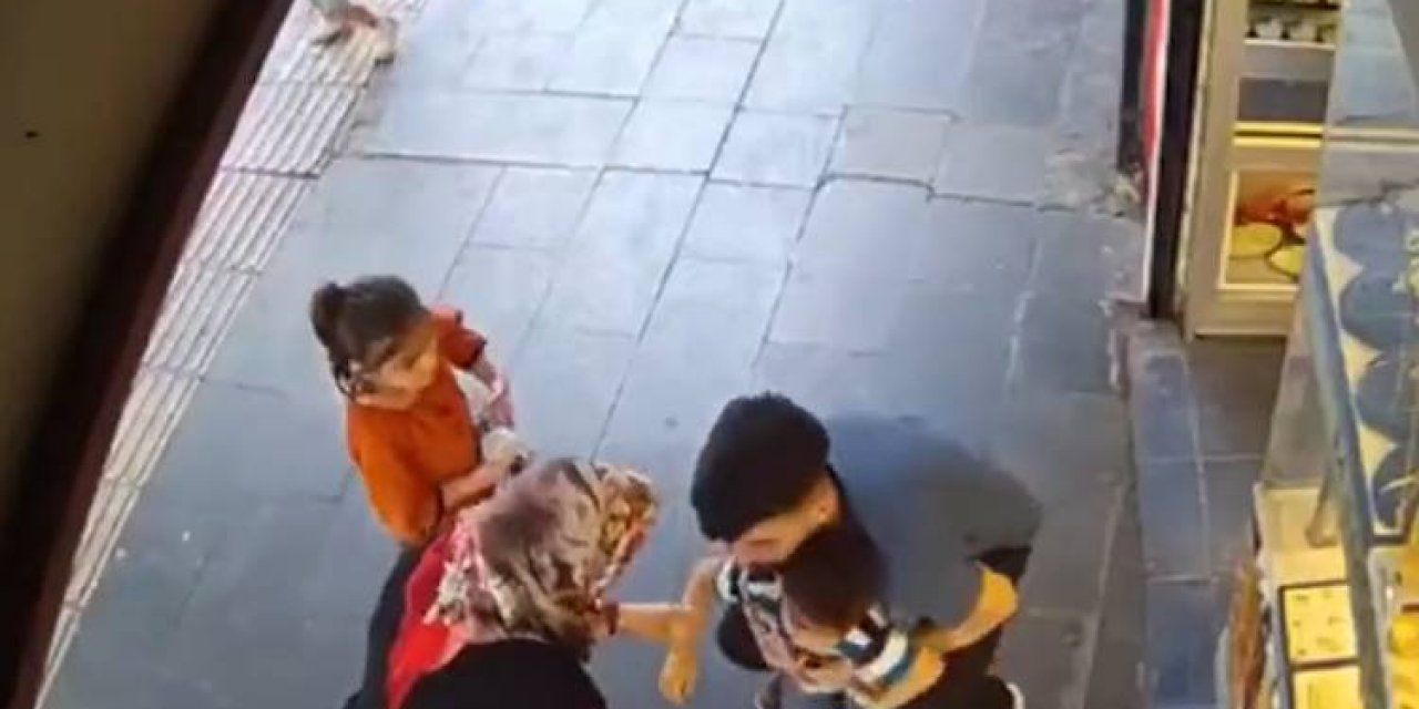 Nefes Borusuna Şeker Kaçan Çocuğa Esnaftan Heimlich Manevrası