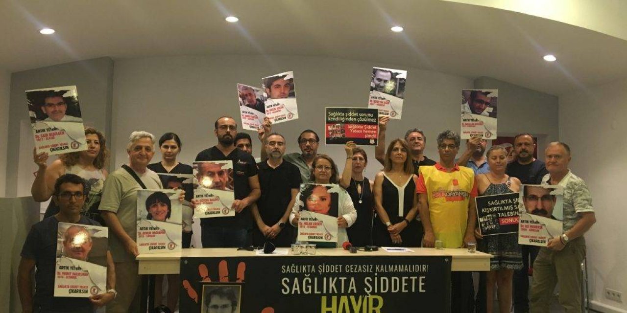 Dr. Ekrem Karakaya Anmasında, Hekimlerden ‘sağlıkta Şiddet’ Hatırlatması!