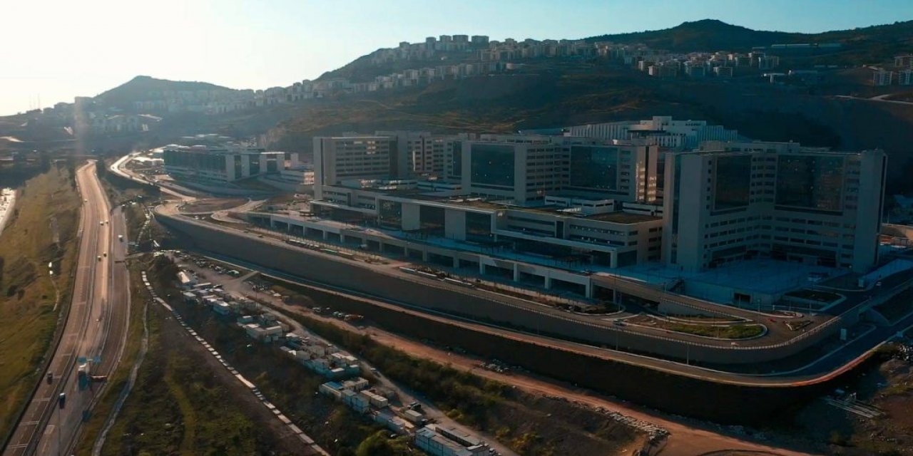 Bayraklı Şehir Hastanesi’nde Protesto