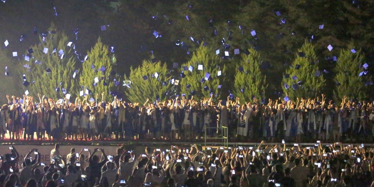 İyte’de Mezuniyet Çoşkusu Yaşandı