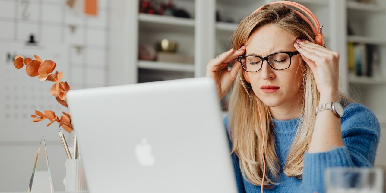 Baş Ağrısını İlaçla Gidermek Doğru Mu ?