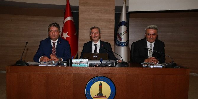 Belediye Meclisinin Yeni Başkan Vekilleri Belirlendi