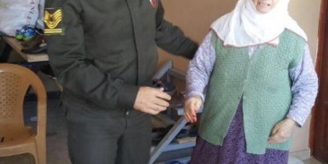 Komutandan Şehit Ailesine Ziyaret