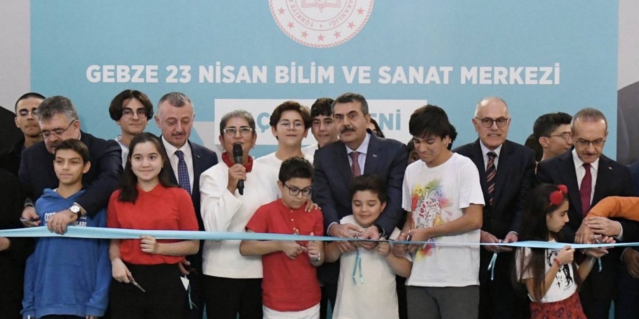 Gebze 23 Nisan Bilim Ve Sanat Merkezi Açıldı