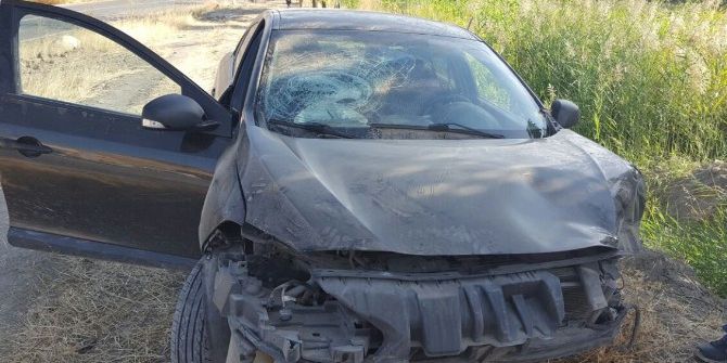 Otomobil Şarampole Uçtu: 2 Yaralı