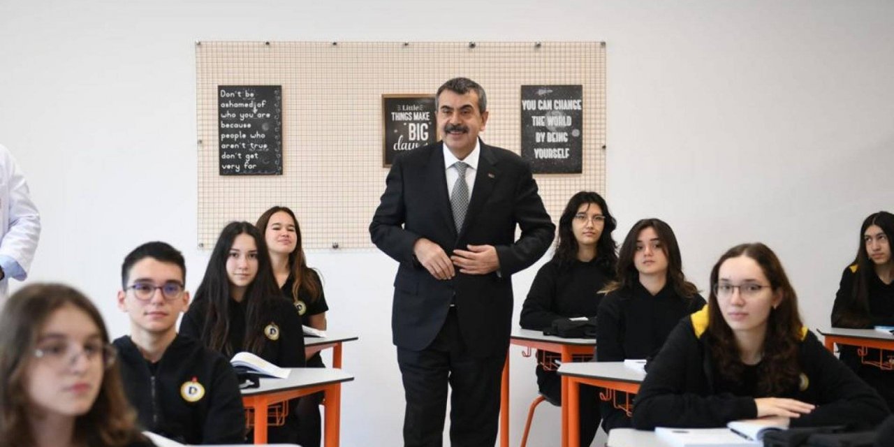 Bakan Tekin, Demirören Mtal’e Ziyaret Gerçekleştirdi