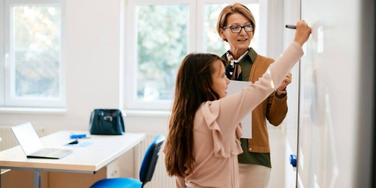 Tüm Kamu Çalışanları %15’lik Vergi Dilimine Sabitlenmeli