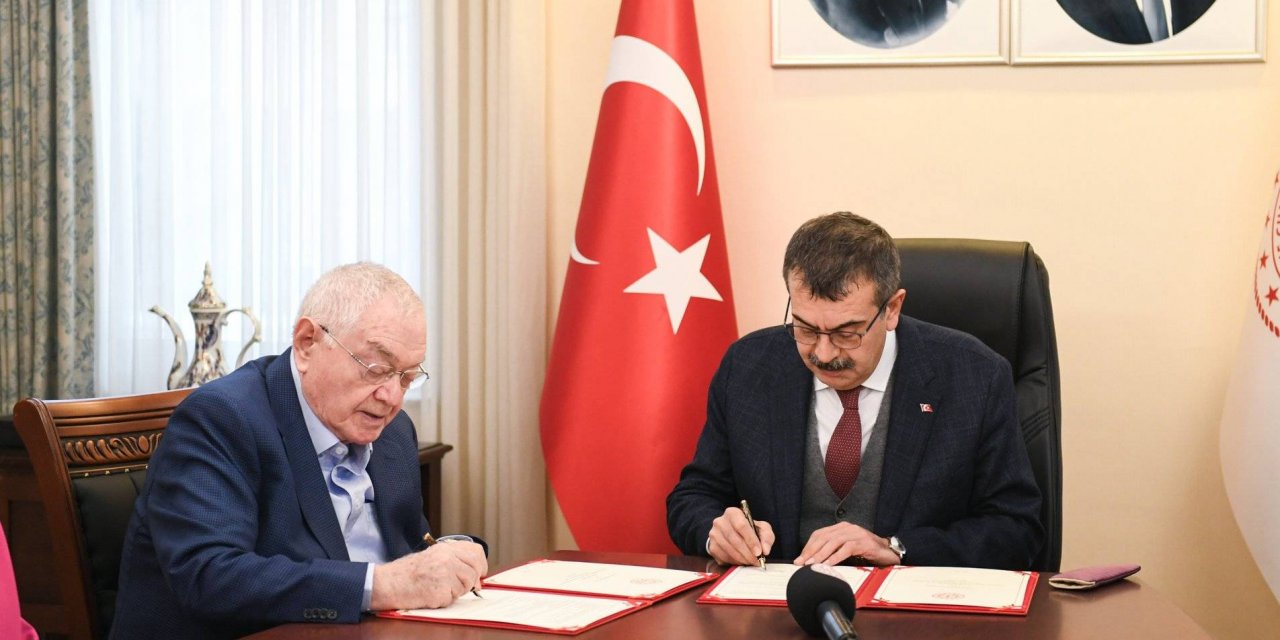 Eğitime 300 Milyon Lira Bağış