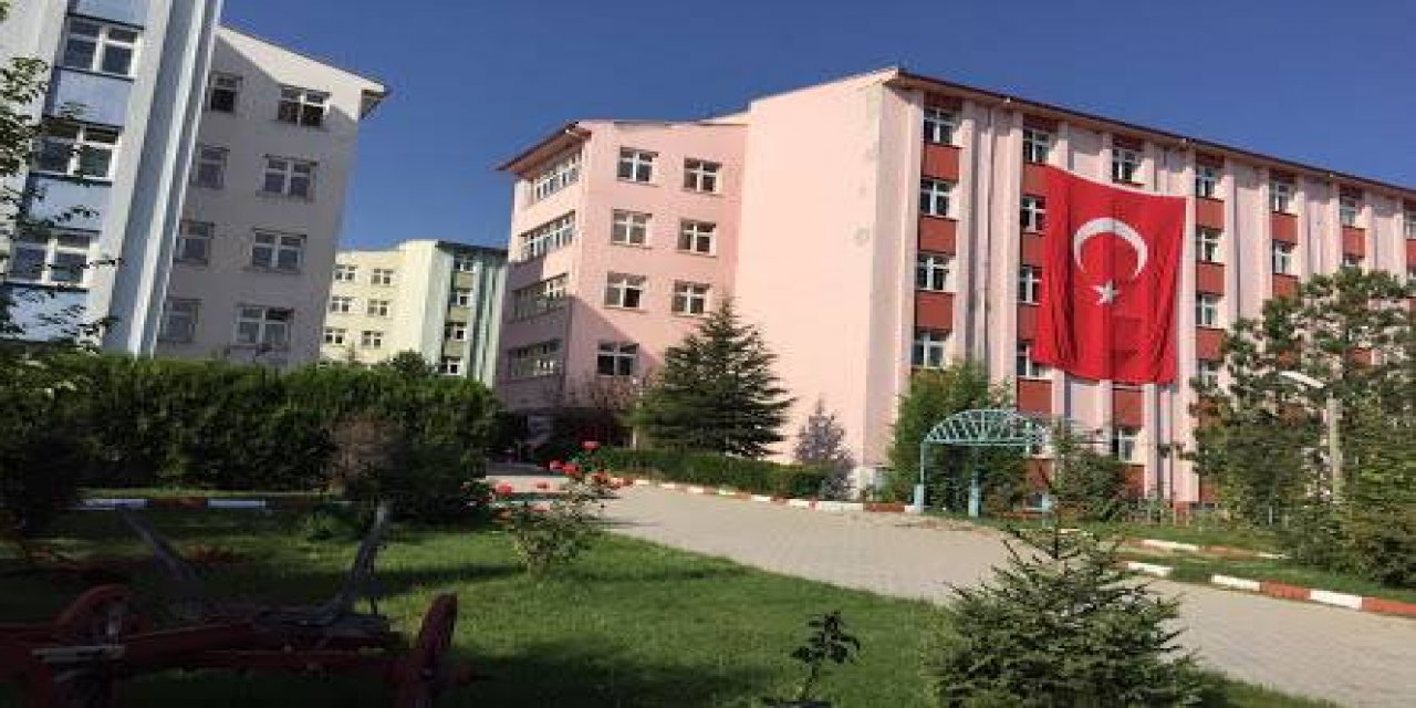 Kütahya Kyk Öğrencileri Yemekten Zehirlendi !