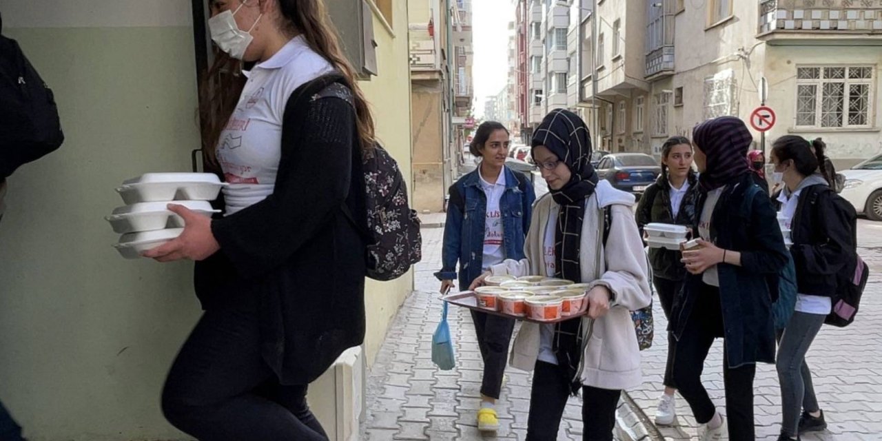 Okullarda Sosyal Sorumluluk Dersi Geliyor !